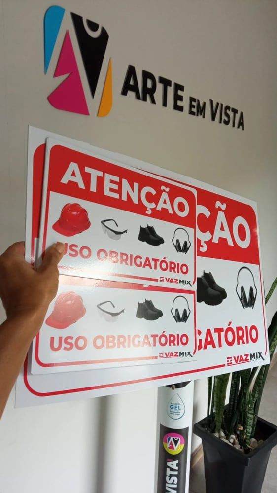Comunicação de fachada